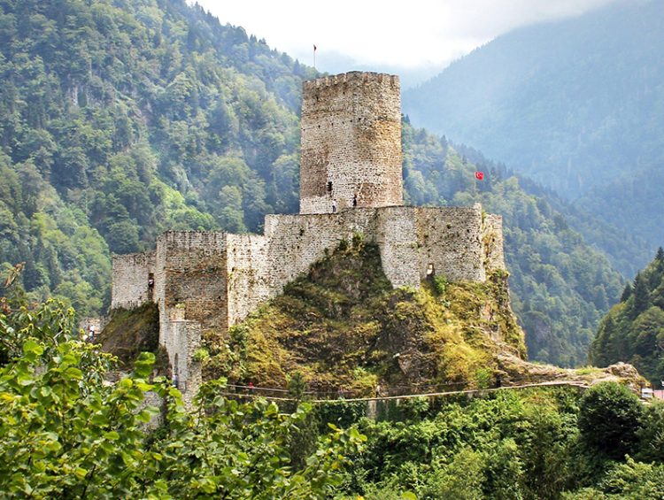 Zil Kale, Çamlıhemşin