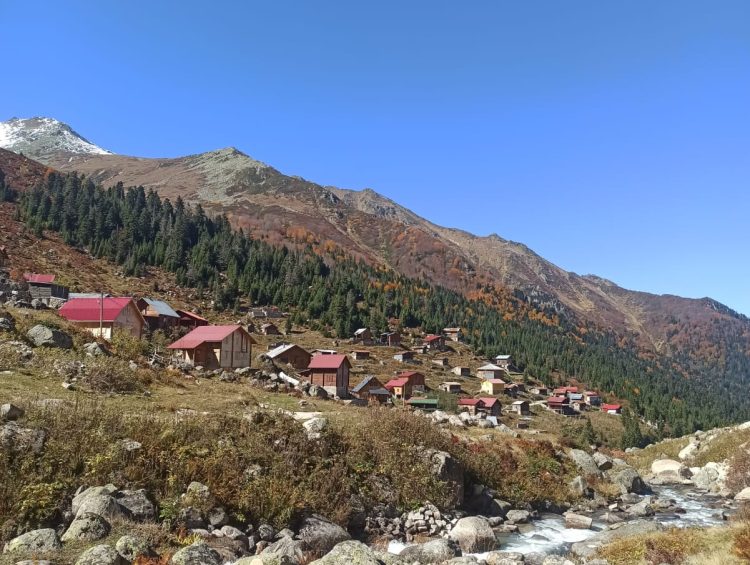 Amlakit Yalası, Çamlıhemşin