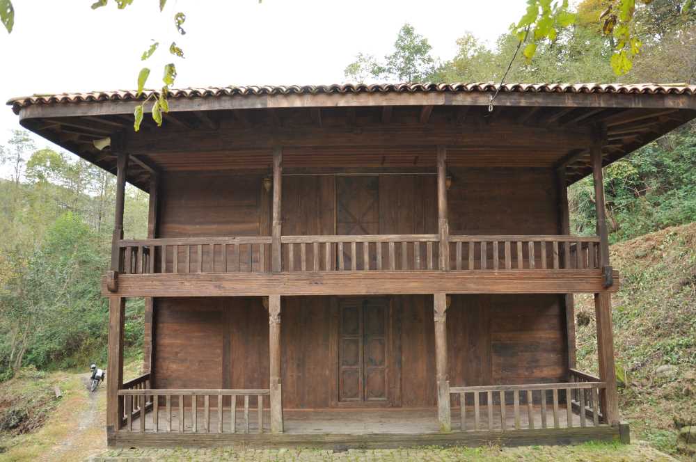 Meyveli Köyü Camii, Fındıklı
