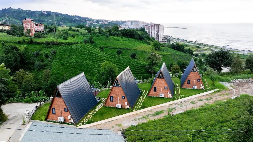 Çiçek Bungalov, Pazar